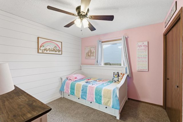 10236 W May Ct, Wichita, KS 67209