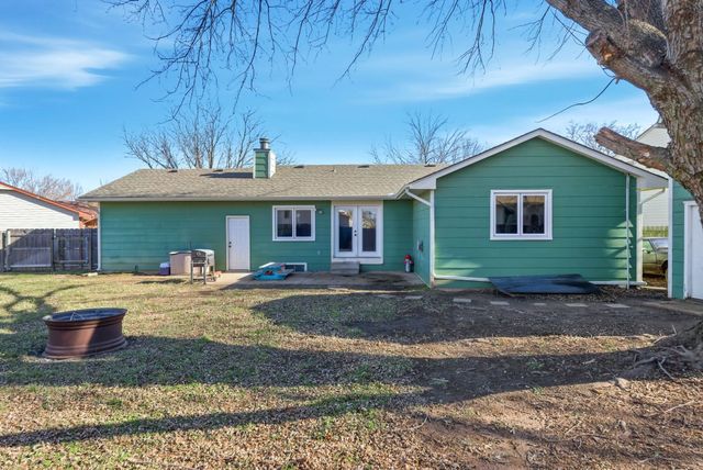 10236 W May Ct, Wichita, KS 67209