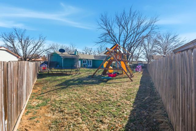 10236 W May Ct, Wichita, KS 67209