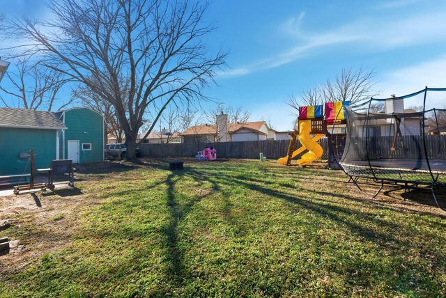 10236 W May Ct, Wichita, KS 67209