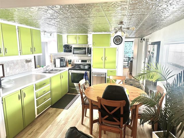 9790 66TH STREET N 144, Pinellas Park, FL 33782