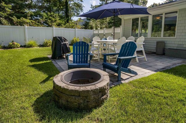 86 Mooring Dr, Barnstable, MA 02635