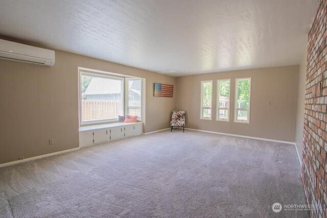1015 W Fifth Street, Centralia, WA 98531