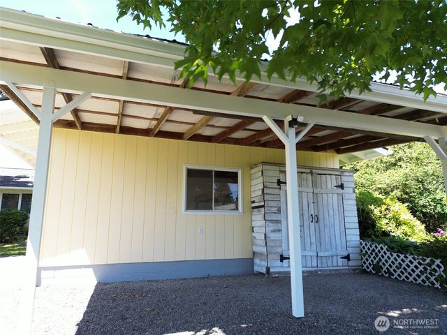 1015 W Fifth Street, Centralia, WA 98531