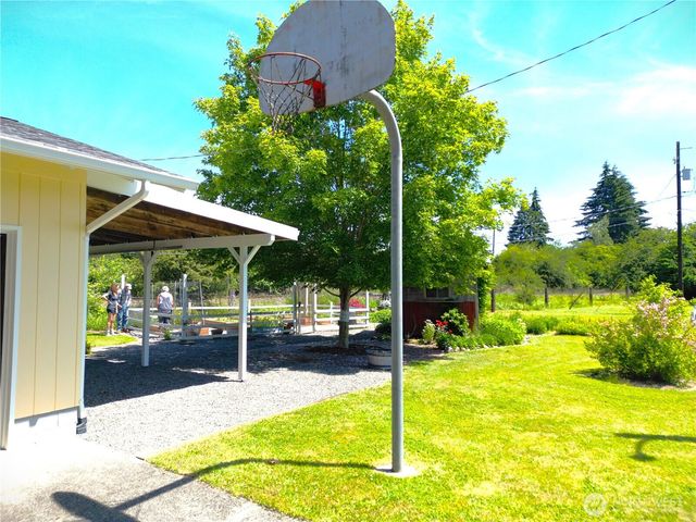 1015 W Fifth Street, Centralia, WA 98531