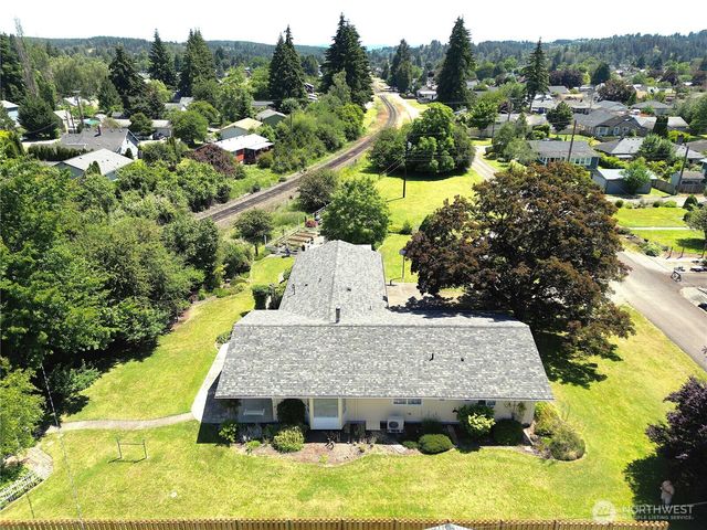 1015 W Fifth Street, Centralia, WA 98531