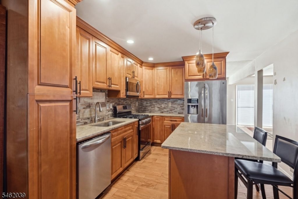 171 Salem Rd, North Brunswick Twp., NJ 08902 — photo 3