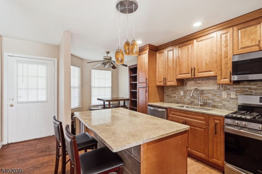 171 Salem Rd, North Brunswick Twp., NJ 08902 — photo 4