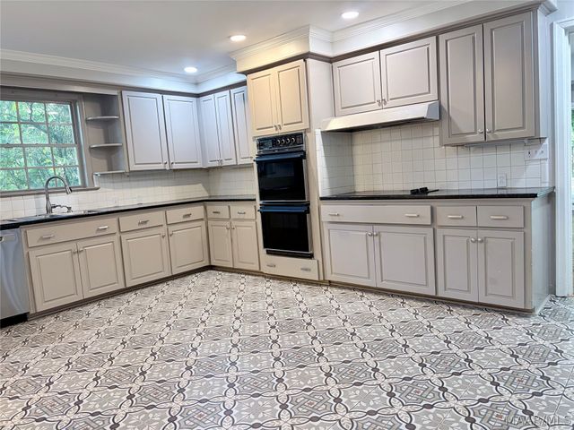 3590 Bankhead Avenue, Montgomery, AL 36111