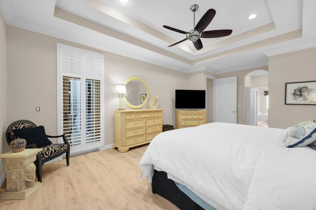 19064 SE Jupiter River Drive, Jupiter, FL 33458