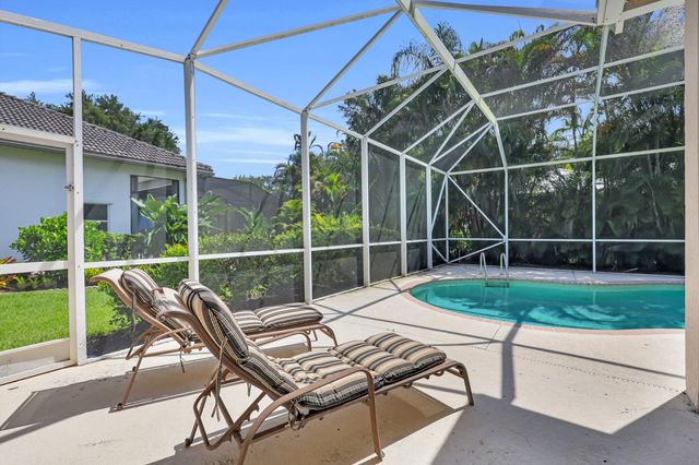 19064 SE Jupiter River Drive, Jupiter, FL 33458
