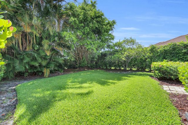 19064 SE Jupiter River Drive, Jupiter, FL 33458