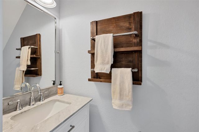 2605 Enfield RD 221, Austin, TX 78703