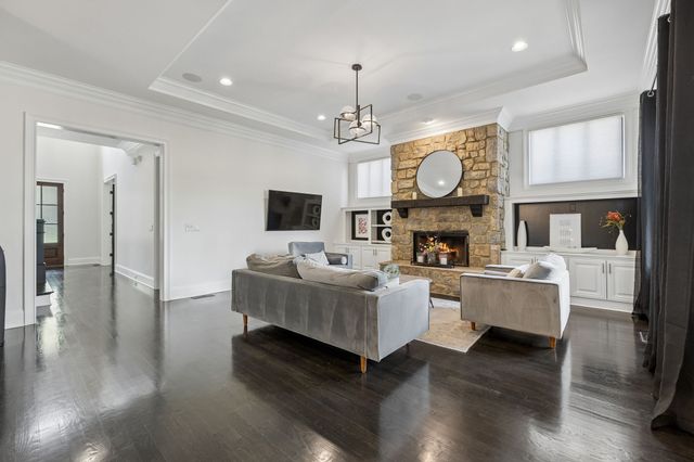 1040 Falling Leaf Cir, Brentwood, TN 37027