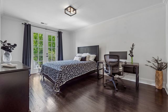 1040 Falling Leaf Cir, Brentwood, TN 37027