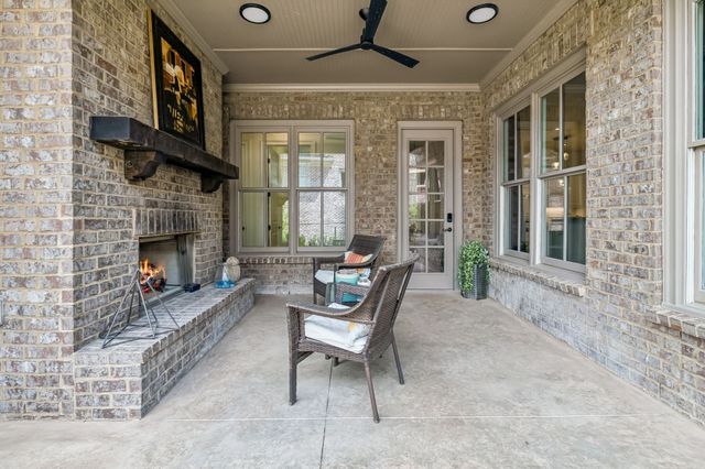 1040 Falling Leaf Cir, Brentwood, TN 37027