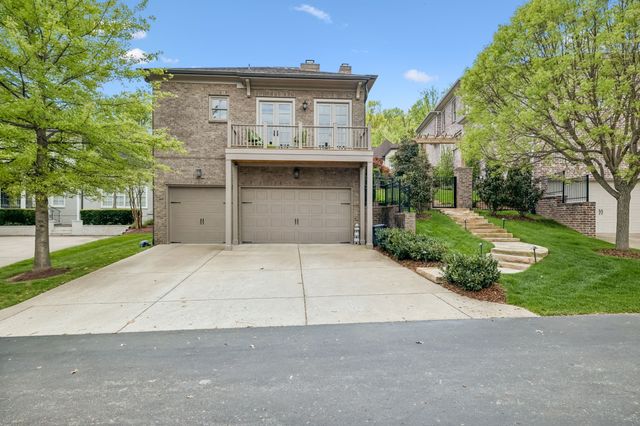 1040 Falling Leaf Cir, Brentwood, TN 37027