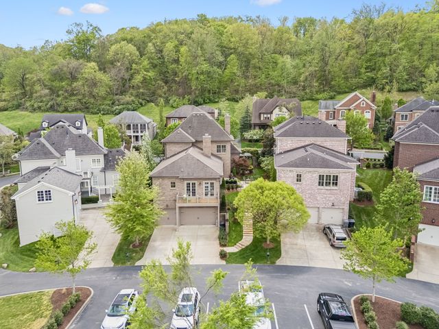 1040 Falling Leaf Cir, Brentwood, TN 37027