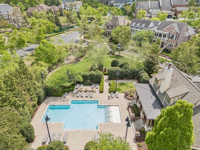 1040 Falling Leaf Cir, Brentwood, TN 37027