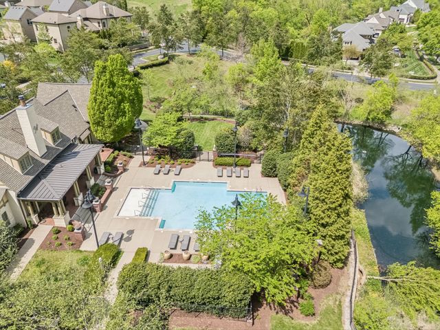 1040 Falling Leaf Cir, Brentwood, TN 37027