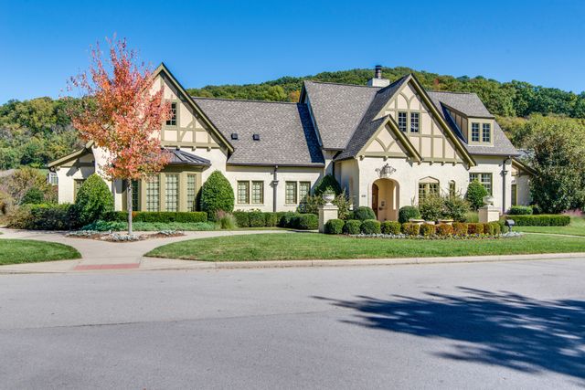 1040 Falling Leaf Cir, Brentwood, TN 37027