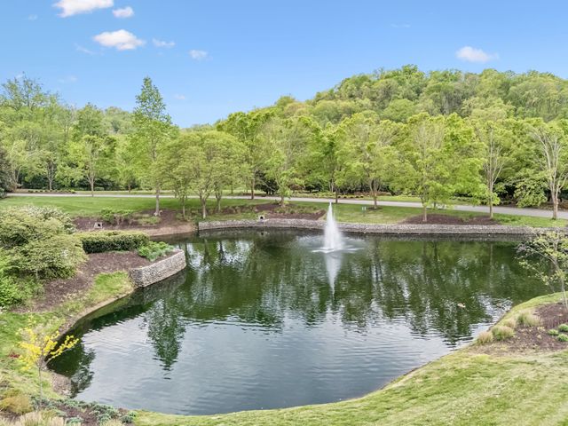 1040 Falling Leaf Cir, Brentwood, TN 37027