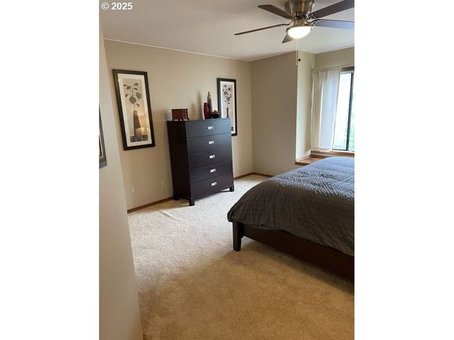 6692 Sw 162ND Dr, Beaverton, OR 97007