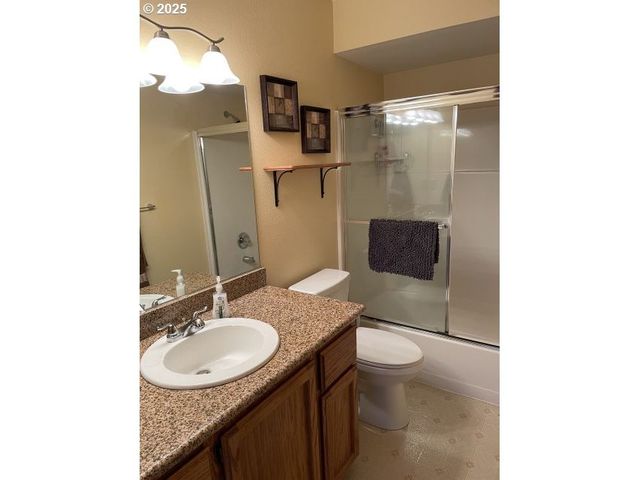 6692 Sw 162ND Dr, Beaverton, OR 97007