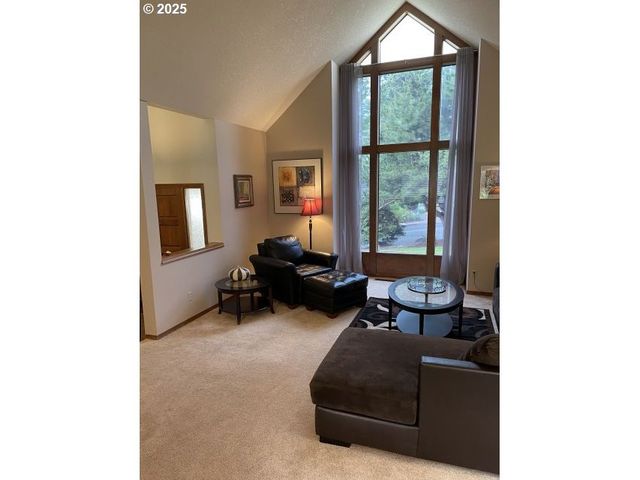 6692 Sw 162ND Dr, Beaverton, OR 97007