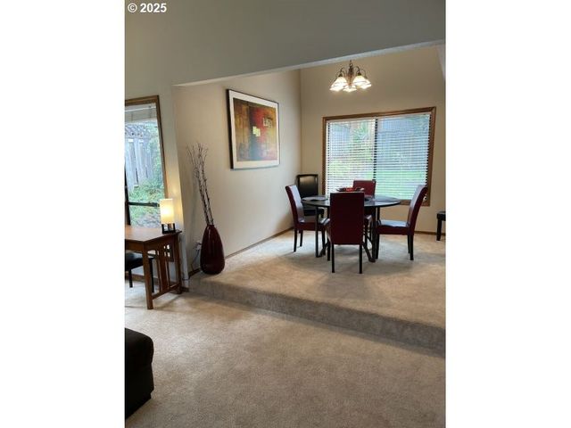 6692 Sw 162ND Dr, Beaverton, OR 97007