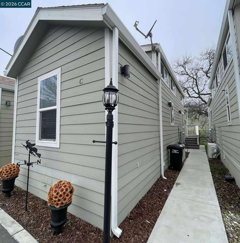 16711 16711 Marsh Creek Rd, Clayton, CA 94517