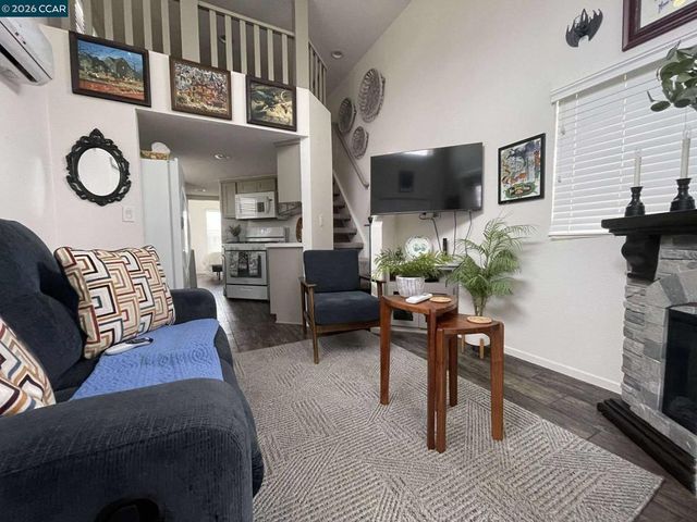 16711 16711 Marsh Creek Rd, Clayton, CA 94517