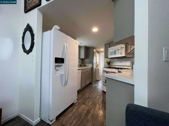 16711 16711 Marsh Creek Rd, Clayton, CA 94517