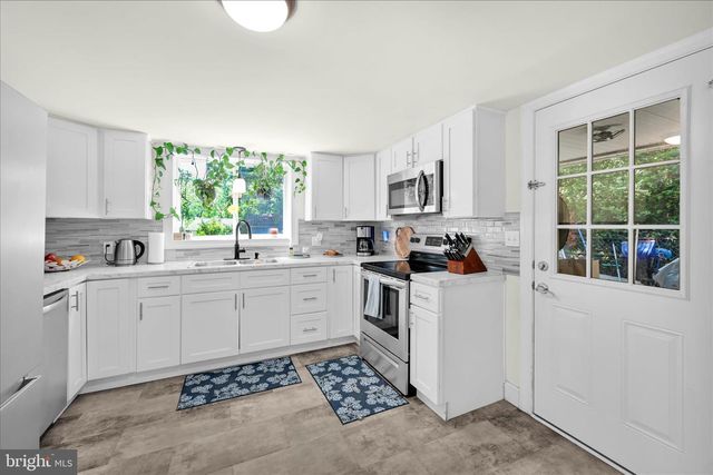25 CARPENTER ST, Cressona, PA 17929