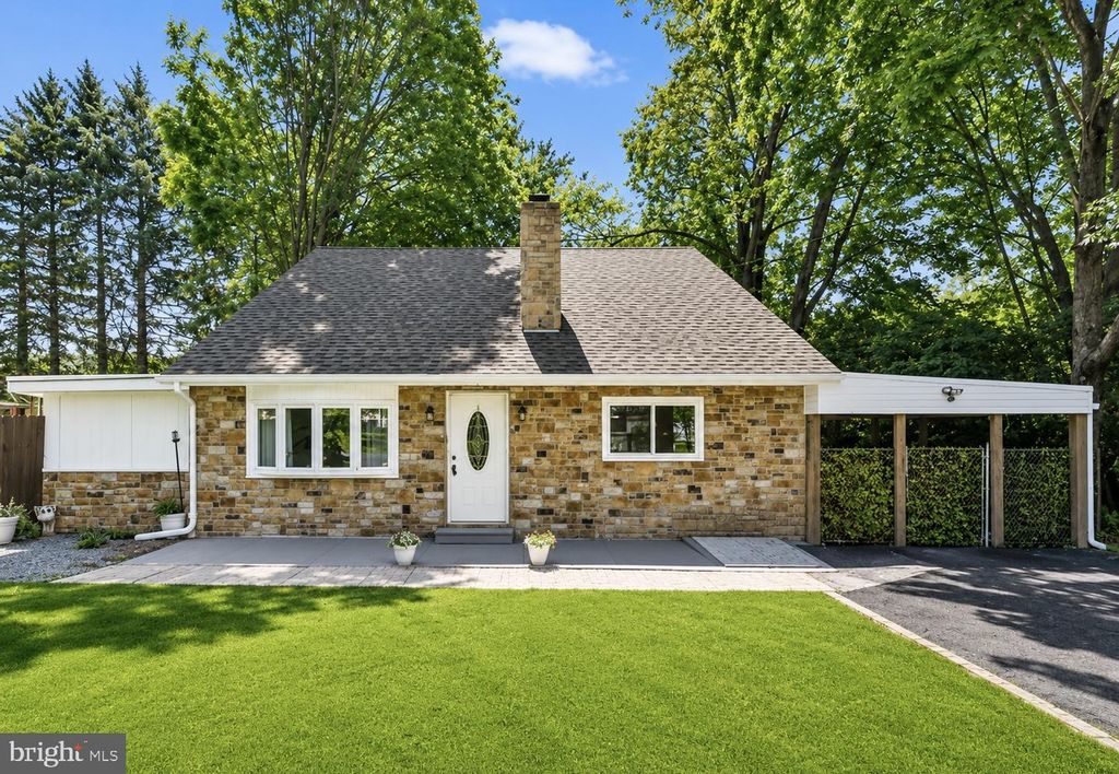 25 CARPENTER ST, Cressona, PA 17929