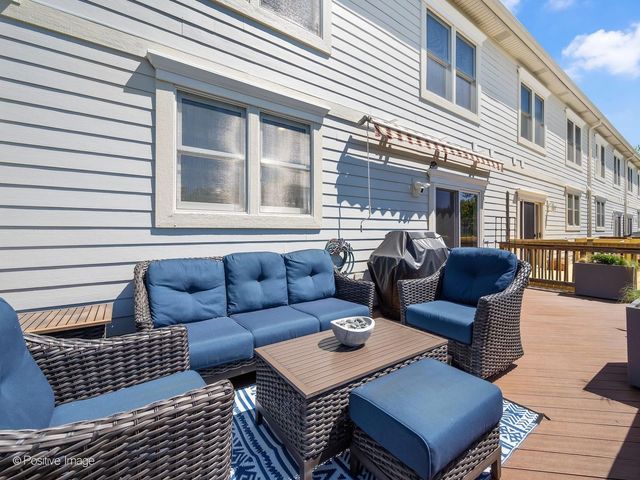 771 W Kristen Court, Palatine, IL 60067