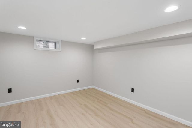110 W BROAD ST, Paulsboro, NJ 08066