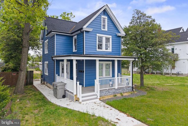 110 W BROAD ST, Paulsboro, NJ 08066
