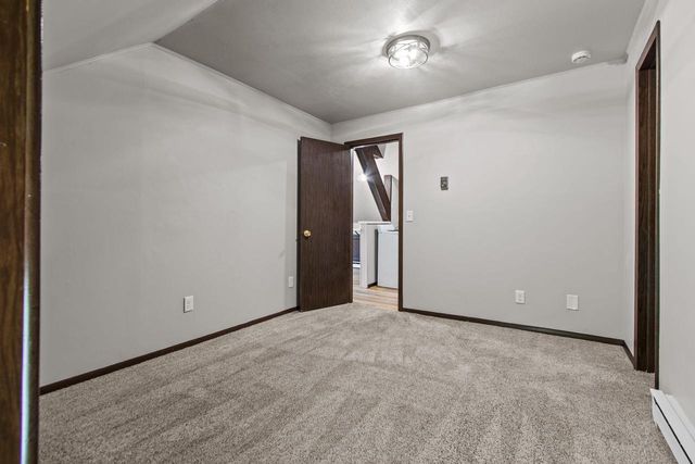 1903 E APPLE CREEK ROAD, Appleton, WI 54913