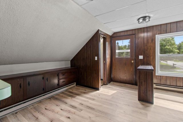 1903 E APPLE CREEK ROAD, Appleton, WI 54913