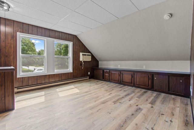 1903 E APPLE CREEK ROAD, Appleton, WI 54913