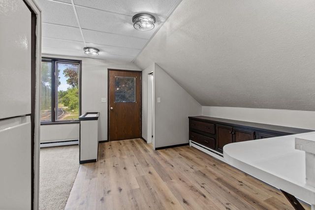 1903 E APPLE CREEK ROAD, Appleton, WI 54913