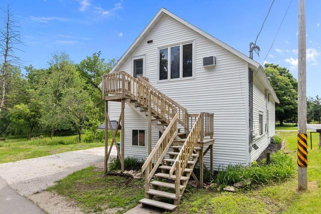 1903 E APPLE CREEK ROAD, Appleton, WI 54913