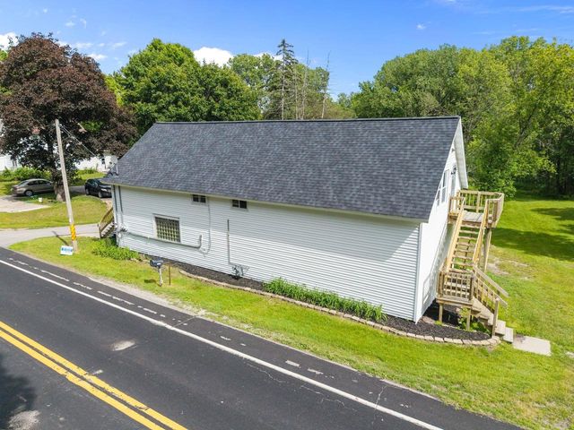 1903 E APPLE CREEK ROAD, Appleton, WI 54913