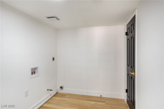 5145 East Tennis Court, Las Vegas, NV 89120