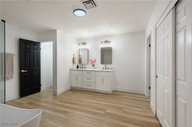 5145 East Tennis Court, Las Vegas, NV 89120