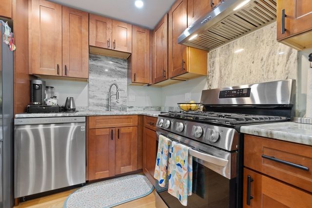 6 Nelly St 3, Wakefield, MA 01880