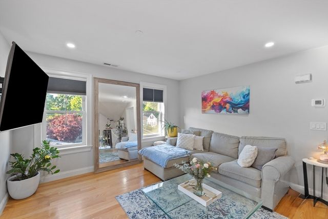 6 Nelly St 3, Wakefield, MA 01880