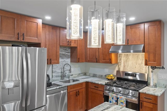 6 Nelly St 3, Wakefield, MA 01880
