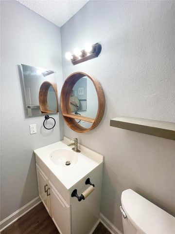 1900 Bay Area Boulevard 102, Houston, TX 77058